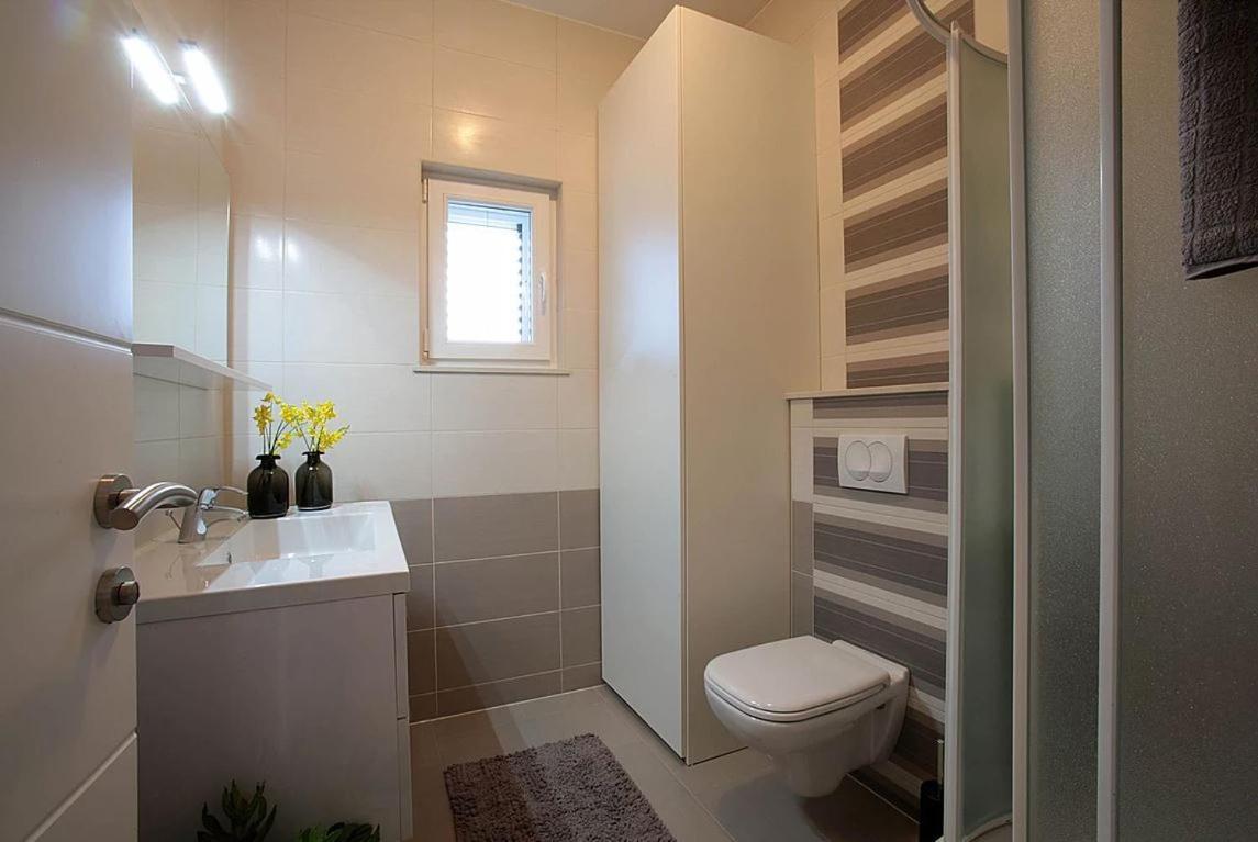 Sea Salt Apartment Новалья Экстерьер фото